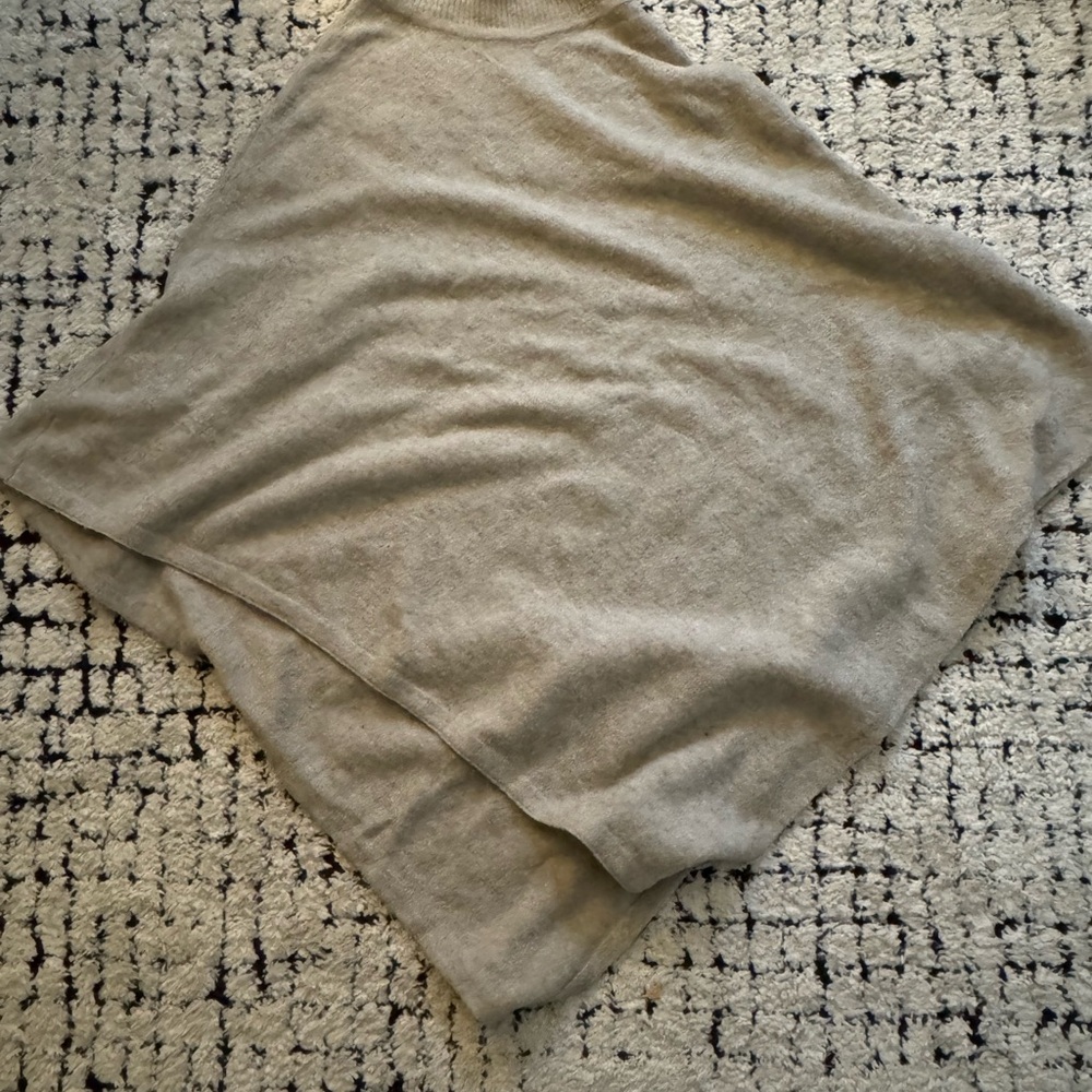 Classic Lightweight Women's Tunic Top in Taupe